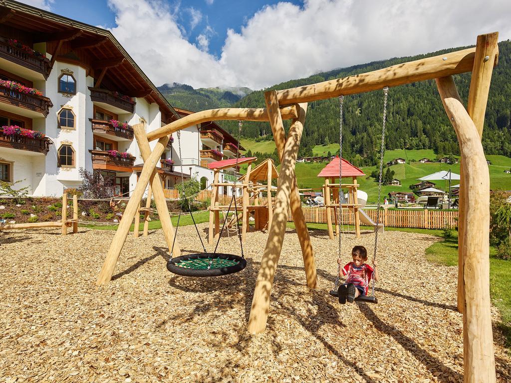Alpeiner - Nature Resort Tirol Neustift im Stubaital Exteriör bild