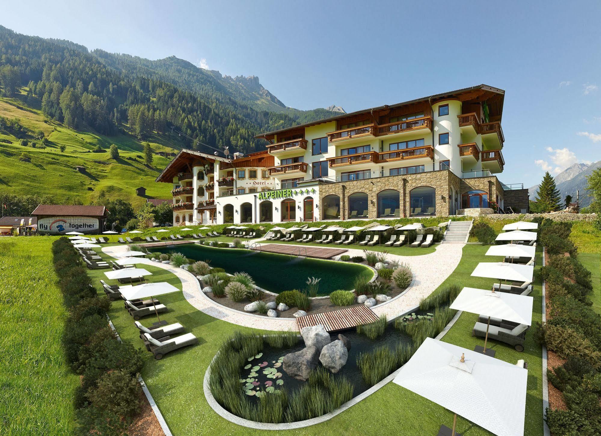 Alpeiner - Nature Resort Tirol Neustift im Stubaital Exteriör bild